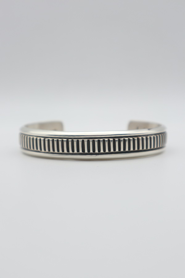 Cippy Crazy Horse / シッピークレイジーホース Stamp Work Bangle