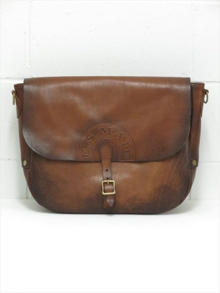 VS-248L LEATHER POSTMAN SHOULDER BAG (CAMEL)