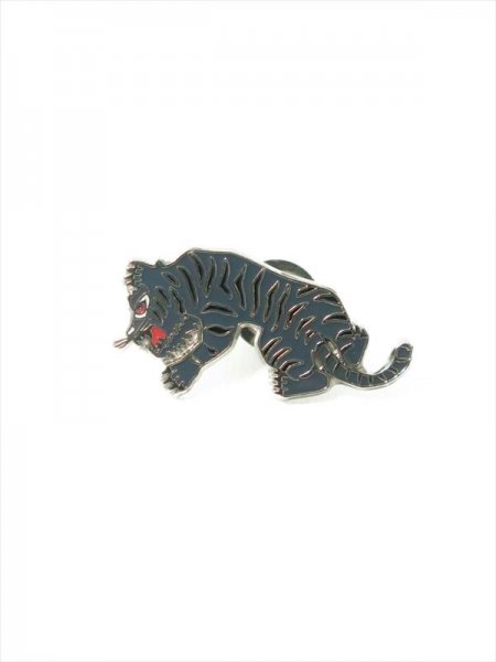 TIGER PIN (BLACK)