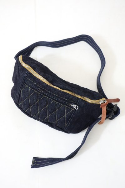 SLING BAG <DENIM> （INDIGO <YELLOW-st>）