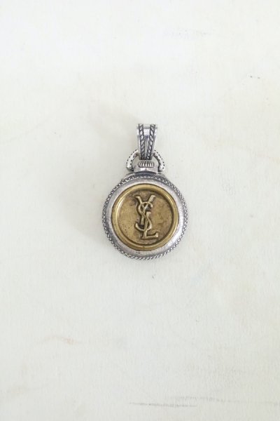 Button Works × Larry Smith YSL Vintage Button Pendant Top