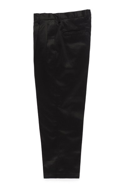 DOUBLE PLEATED CHINO TROUSERS (BLACK)