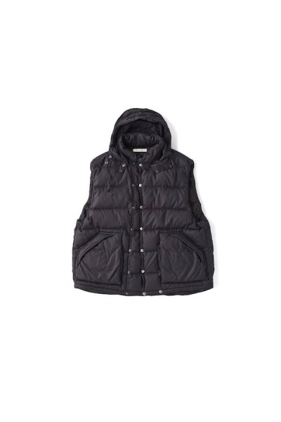 BLACKS DOWN VEST（BLACK)